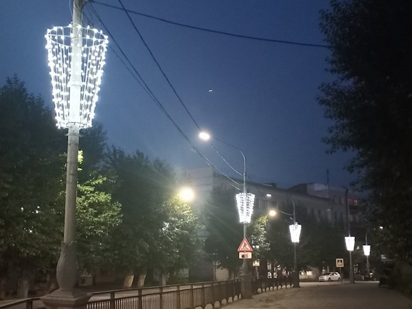 «Волшебные» фонари появились на улице в Улан-Удэ 