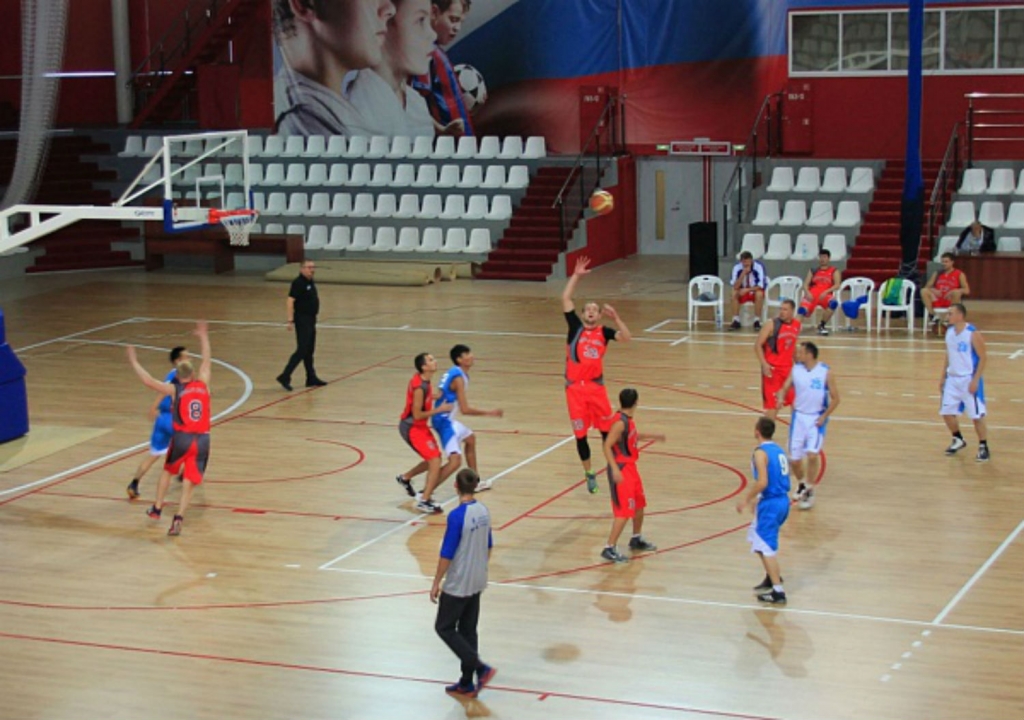 Улан-удэнские баскетболисты посоревновались за кубок ФСК 