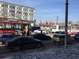 В центре Улан-Удэ «Тойота» влетела в трамвай: движение остановлено 