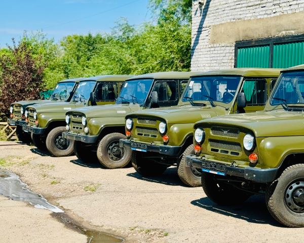 Пять новых автомобилей марки «УАЗ Хантер» получат лесники Бурятии