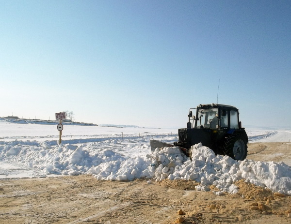 В Иркутской области стали закрывать ледовые переправы 