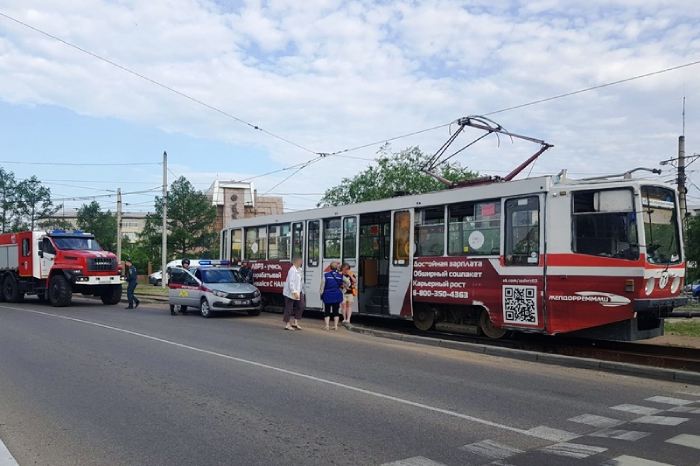 В Улан-Удэ из-за забытой сумки высадили пассажиров трамвая 