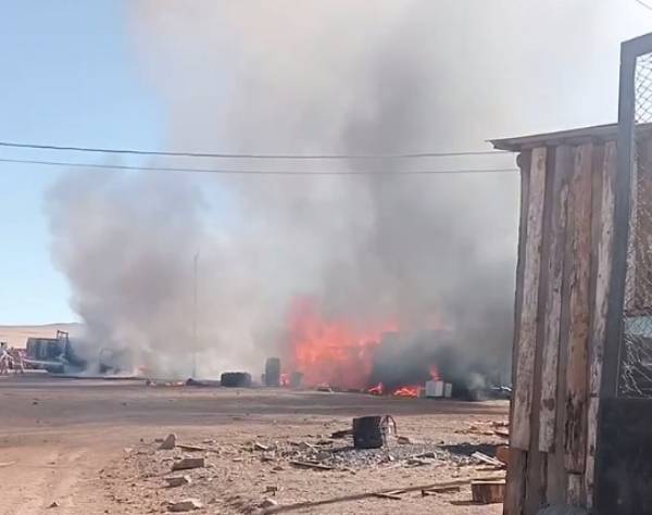 В Бурятии на ферме горят нефтепродукты, погиб мужчина