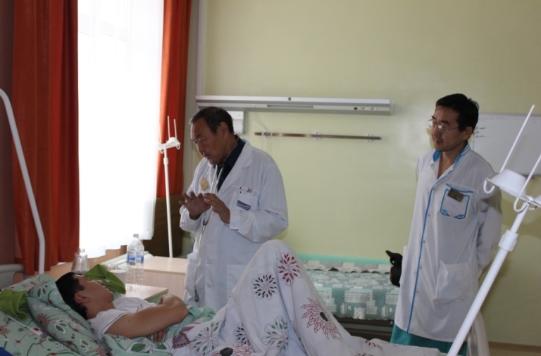 Улан-удэнские врачи спасли пациента с менингитом