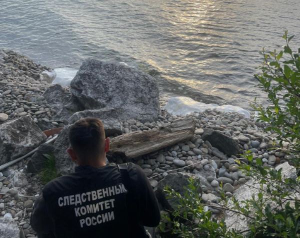 В Бурятии мужчина погиб от удара током в Байкале, спасая девочку