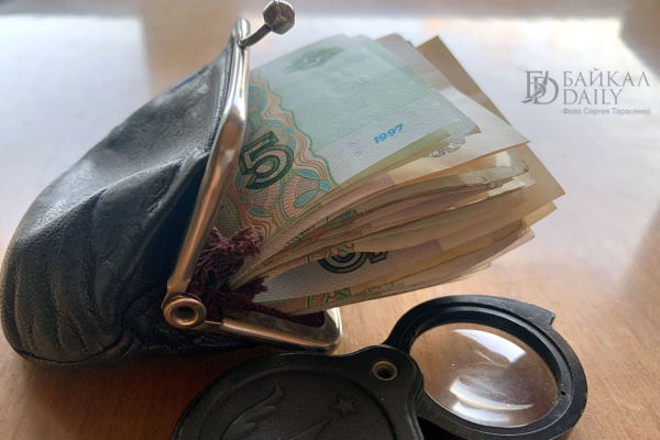 Жители района Бурятии за год перевели мошенникам 17 млн 