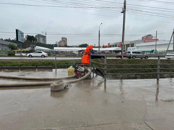 В Октябрьском районе Улан-Удэ откачали более двух тысяч кубометров воды 