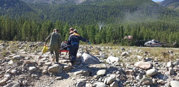 В Бурятии туриста с инфарктом эвакуировали с Шумака вертолётом