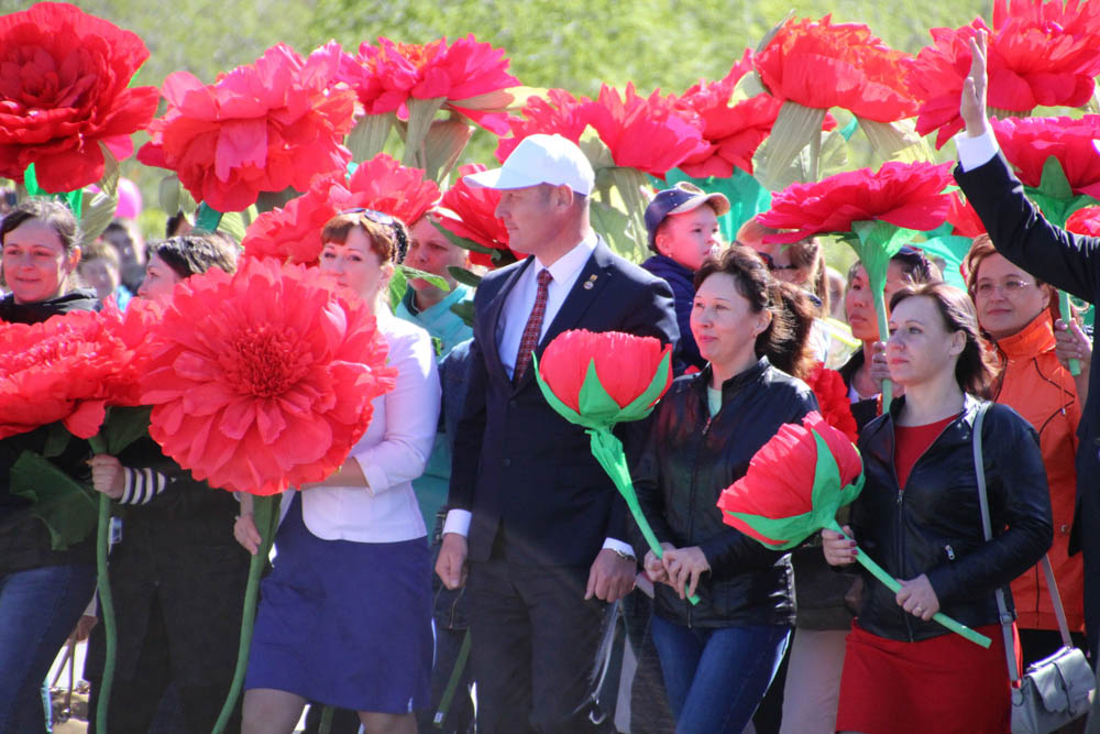 Более 10000 читинцев прошлись вместе с губернатором по площади
