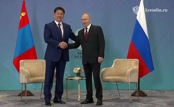 Стали известны подробности разговора Путина с президентом Монголии