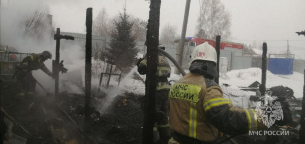 На пожаре в Иркутске погибла женщина