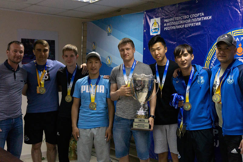 В Бурятии наградили победителей чемпионата по мини-футболу
