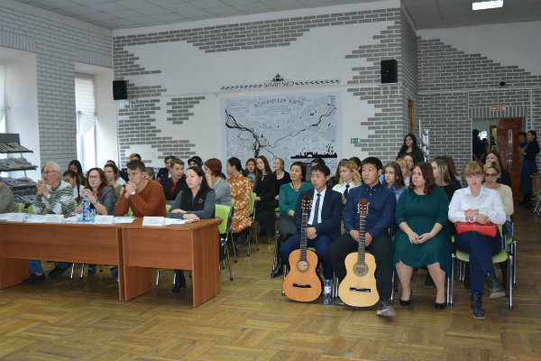 В Улан-Удэ проходит конкурс чтецов