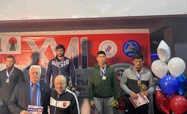 Ольхонский борец выиграл «бронзу» международного турнира