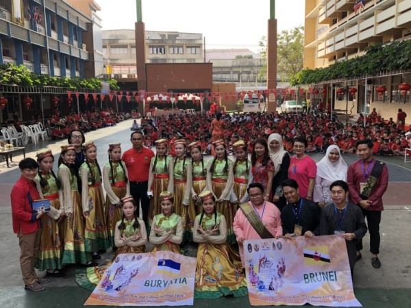 Школа танца «Уян Бэлиг» из Бурятии выступила в Таиланде