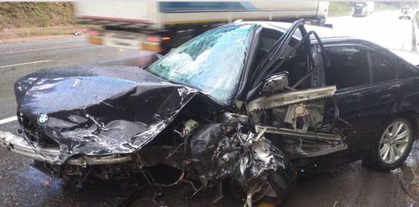В Бурятии на Мандрике лоб в лоб столкнулись BMW и Volkswagen