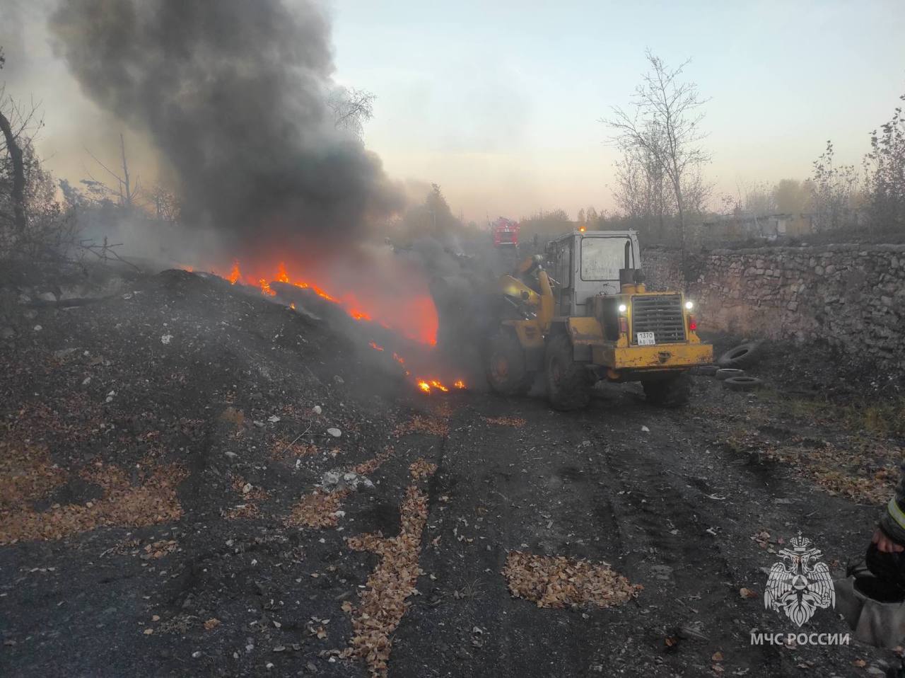 В Иркутской области на свалке горели автомобильные покрышки | 09.10.2023 |  Новости Улан-Удэ - БезФормата