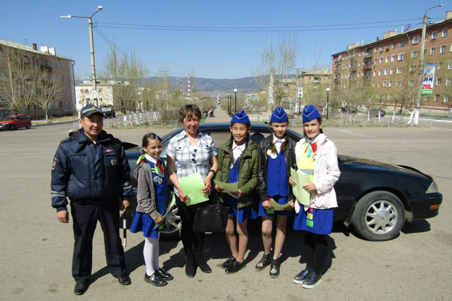 Погода в гусиноозерске бурятия. Селенгинская школа СОШ Улан-Удэ. Улан Удэ Селенгинская школа. СОШ 1 Гусиноозерск. Город Гусиноозерск Республики Бурятия ГИБДД.