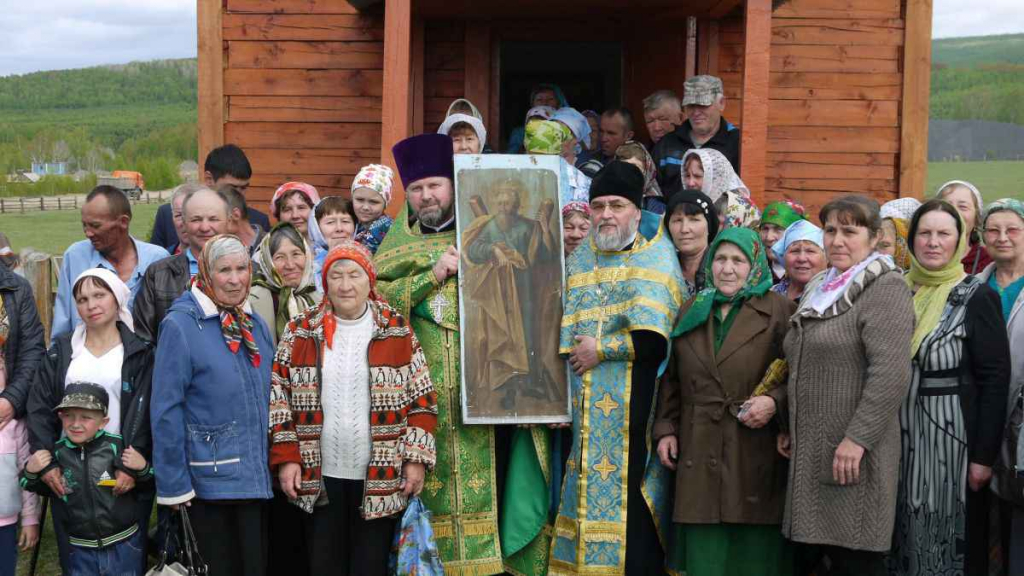 Сельские поселения бурятии. Село Еловка Тункинский район. Еловка (Прибайкальский район). Еловка Бурятия Прибайкальский район. Тункинская Покровская Церковь.