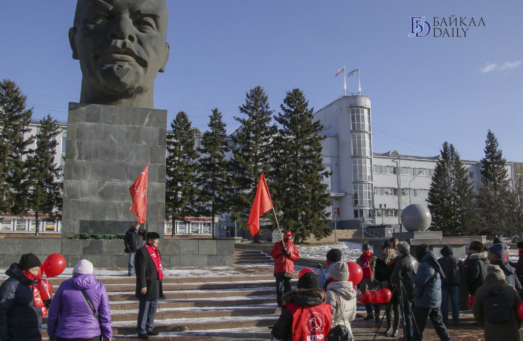 Улан удэ площадь революции фото