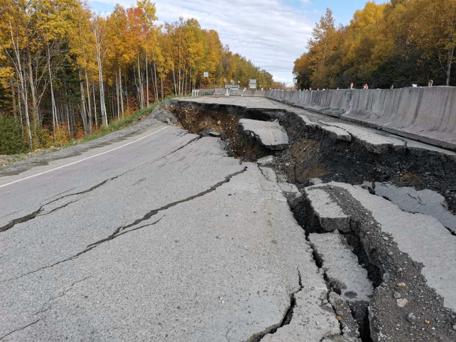 Землетрясение в северобайкальске. Иркутск землетрясение 22 сентября 2020. Землетрясение в Иркутске 2020. Землетрясение в Иркутске сейчас 2020. Байкал землетрясение сегодня в Иркутске 2020.